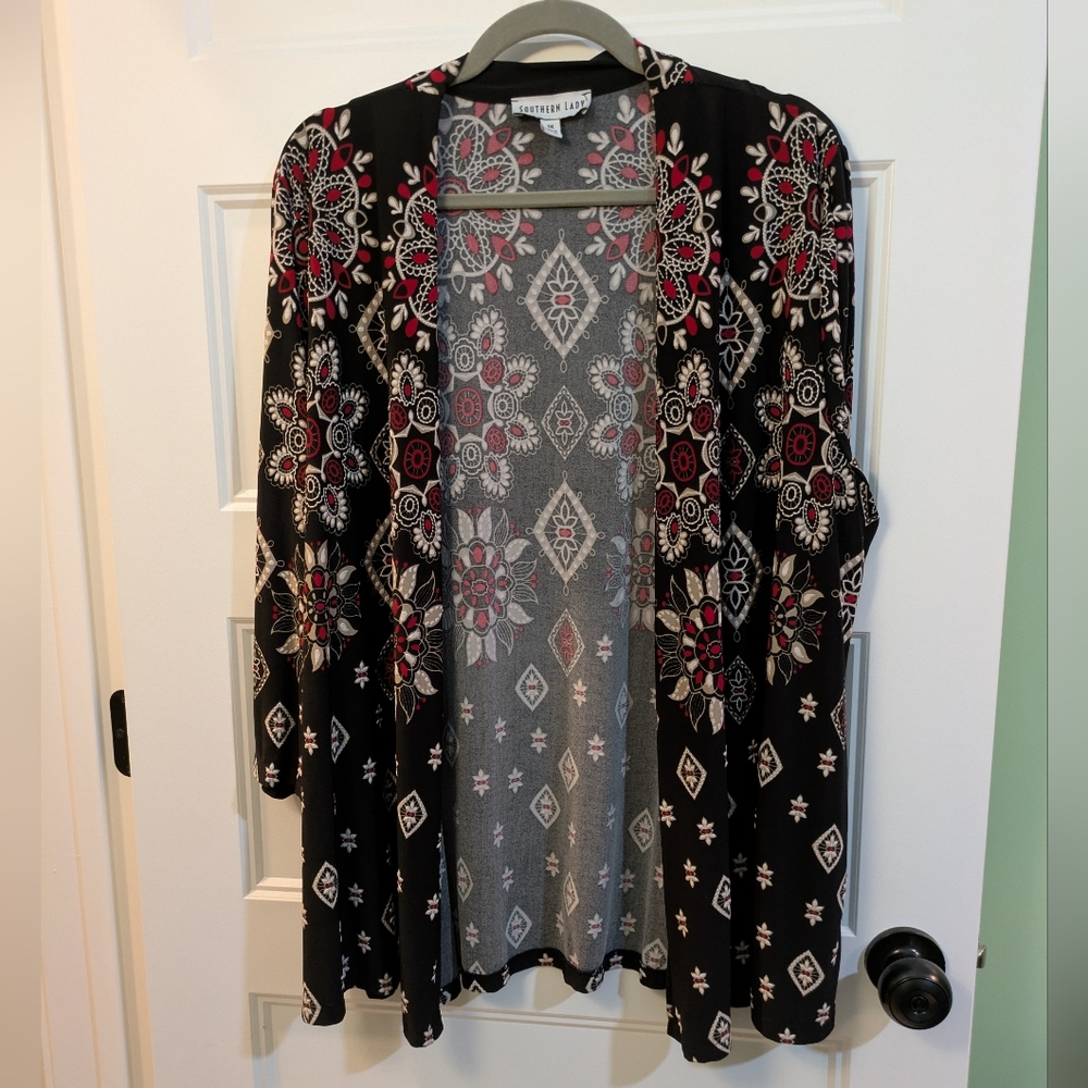 🔴 3/$15 Southern Lady Patterned Black and Red Open Cardigan, size 1X